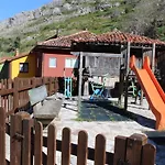 Casa vacanze Berghuette Mit Terrasse- Kamin Und Jacuzzi By Interhome Páramo