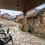 Berghuette Mit Terrasse- Kamin Und Jacuzzi By Interhome * Páramo