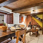 Berghuette Mit Terrasse- Kamin Und Jacuzzi By Interhome *