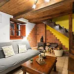 Berghuette Mit Terrasse- Kamin Und Jacuzzi By Interhome Casa vacanze Páramo