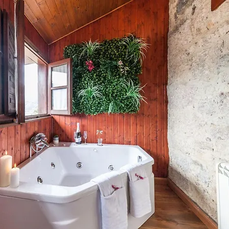 Berghuette Mit Terrasse- Kamin Und Jacuzzi By Interhome Feriehus Páramo
