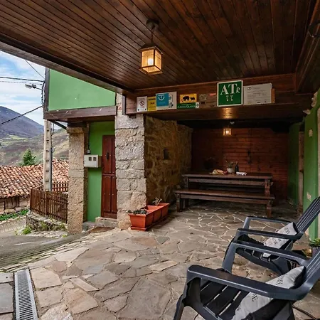 Berghuette Mit Terrasse- Kamin Und Jacuzzi By Interhome Páramo