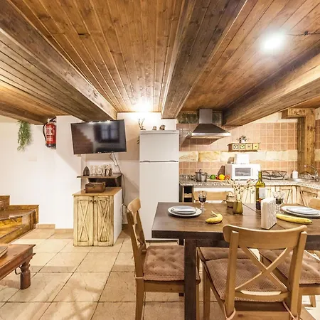 Feriehus Berghuette Mit Terrasse- Kamin Und Jacuzzi By Interhome Páramo