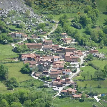 Berghuette Mit Terrasse- Kamin Und Jacuzzi By Interhome Casa vacanze Páramo