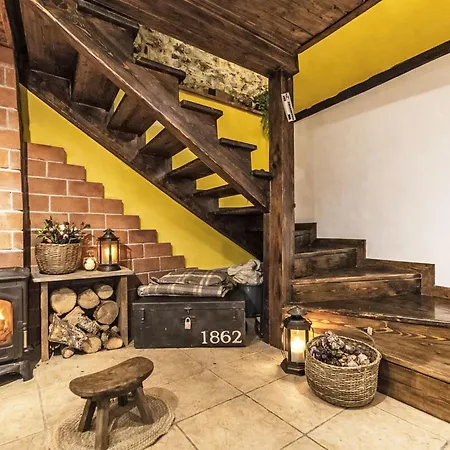 Feriehus Berghuette Mit Terrasse- Kamin Und Jacuzzi By Interhome Páramo