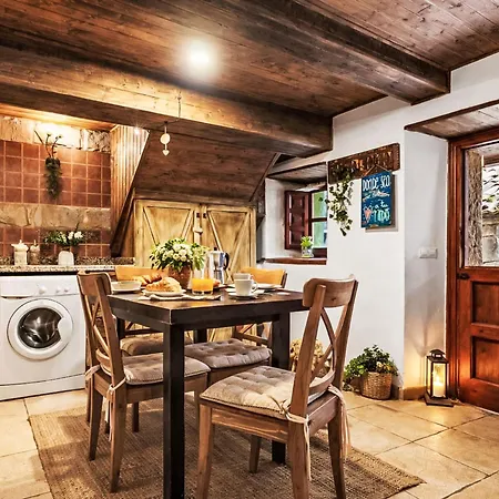 Feriehus Berghuette Mit Terrasse- Kamin Und Jacuzzi By Interhome